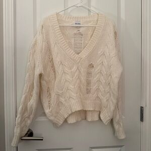 Distressed Skylar + Madison Cable Knit Sweater. Used. Medium